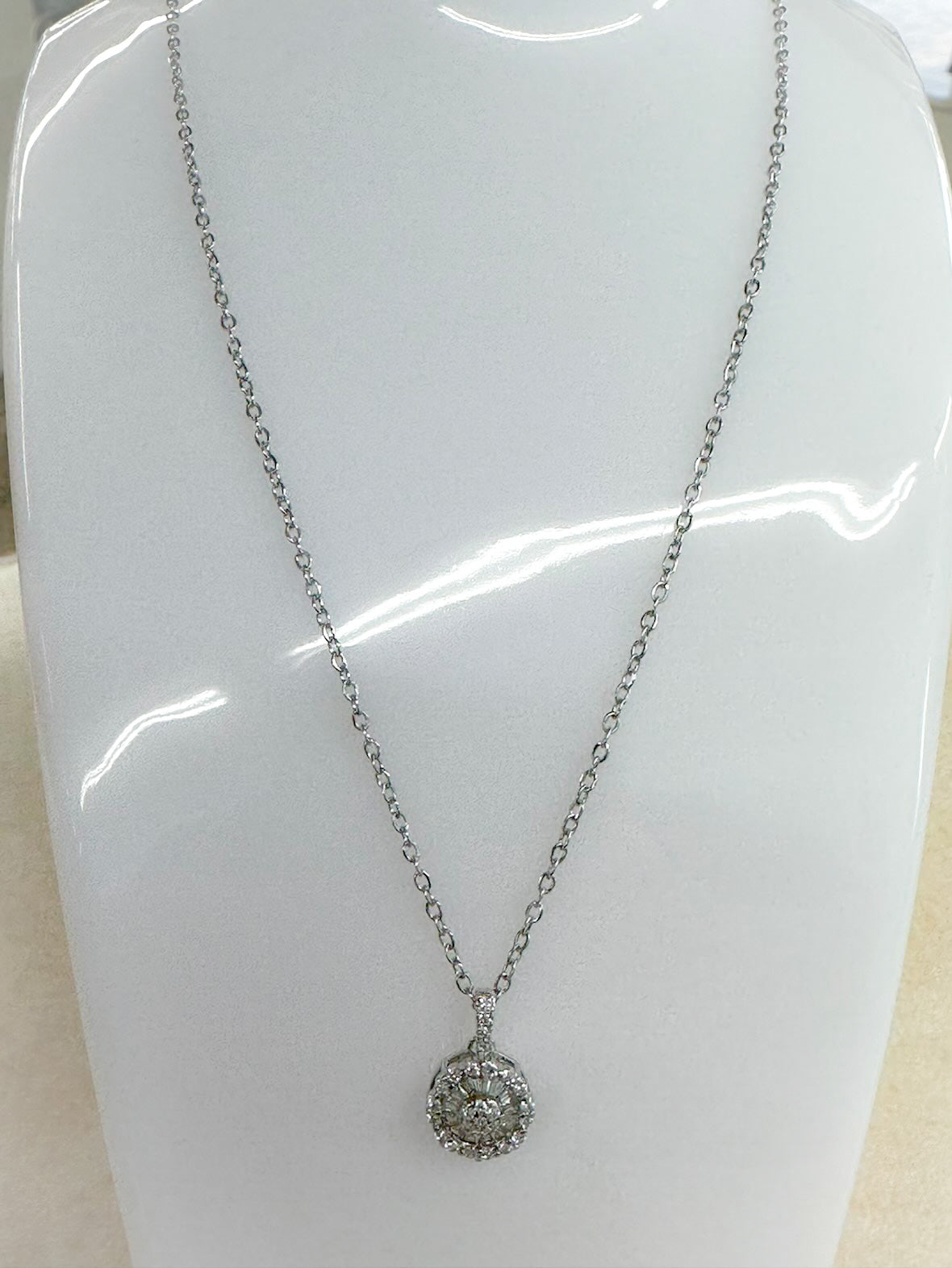Elegant Silver Plated Necklace