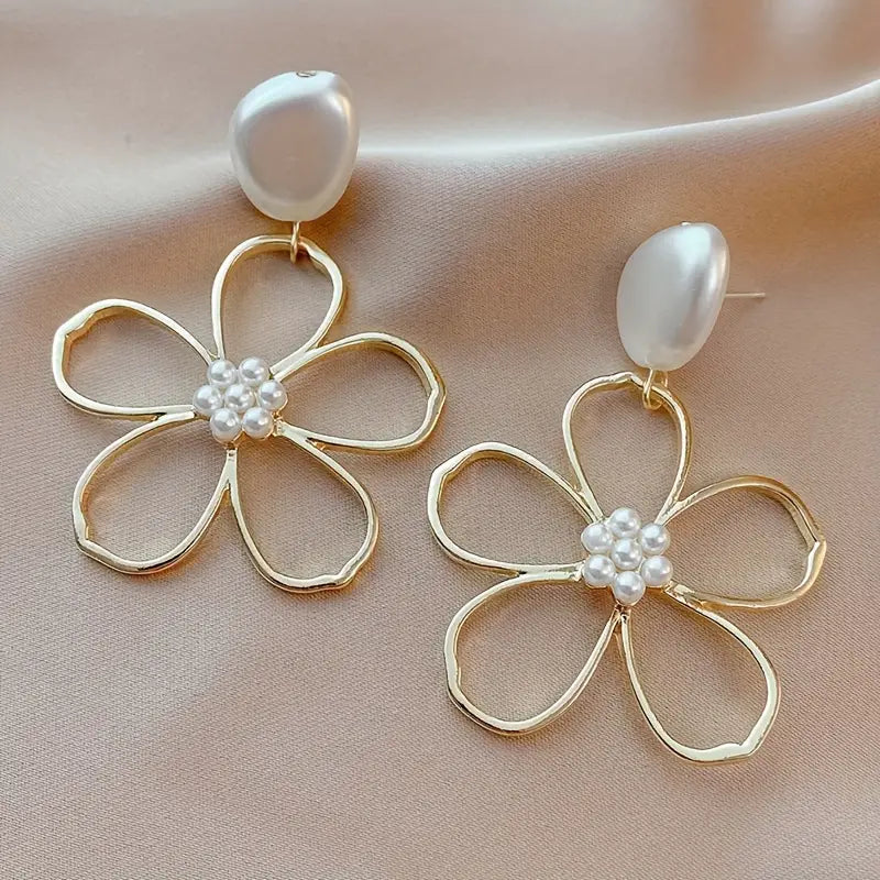 Inlaid Hollow Flower Pearl Dangle Earrings