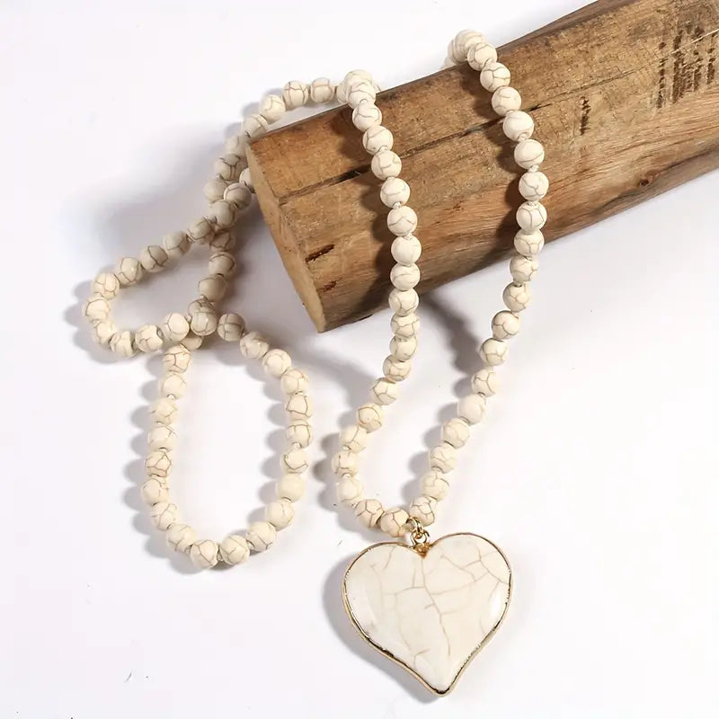 Heart Shaped Stone Beads Pendant Necklace